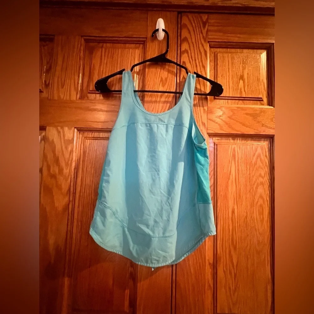 Lululemon - Lululemon Run - Featherweight Singlet